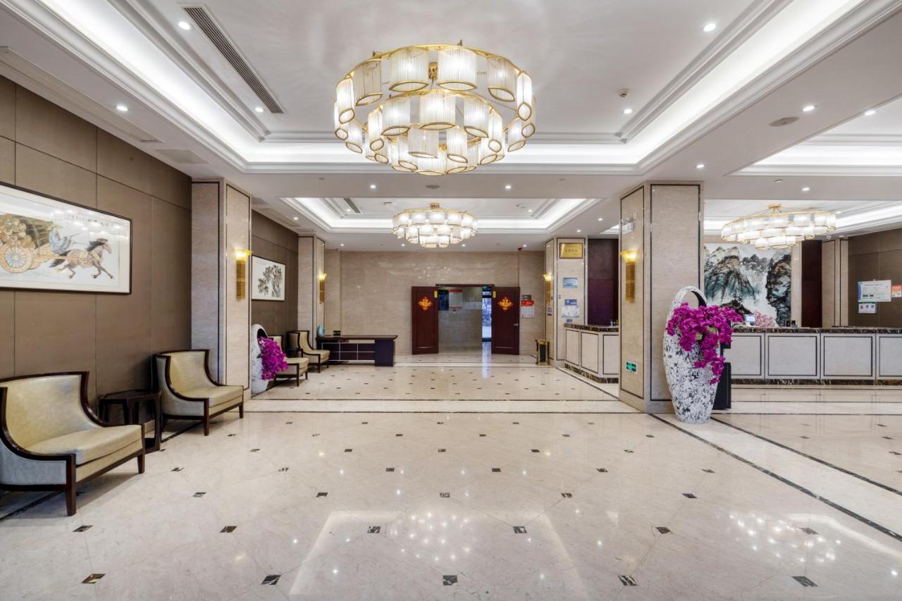 Huzhou Wealth Hotel Buitenkant foto