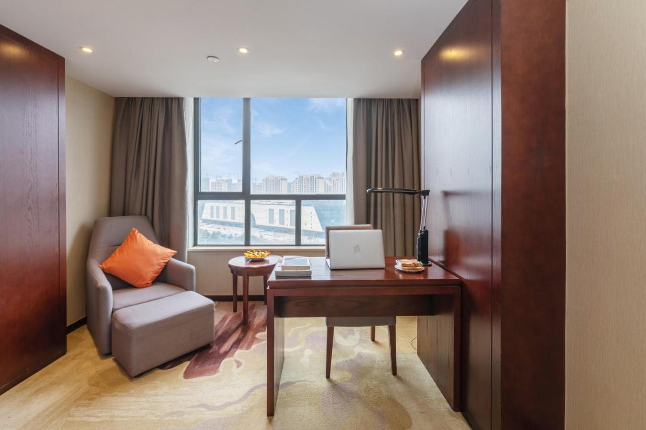 Huzhou Wealth Hotel Buitenkant foto