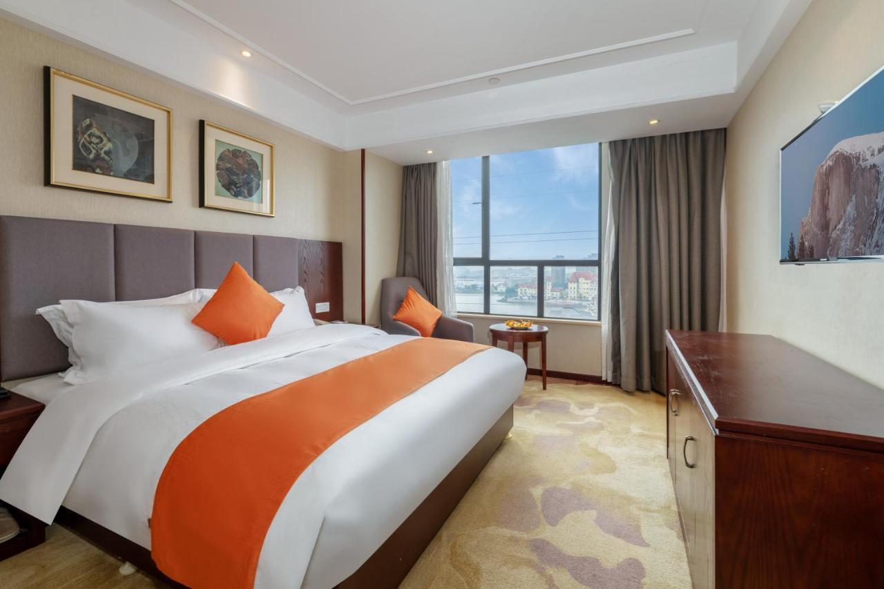 Huzhou Wealth Hotel Buitenkant foto