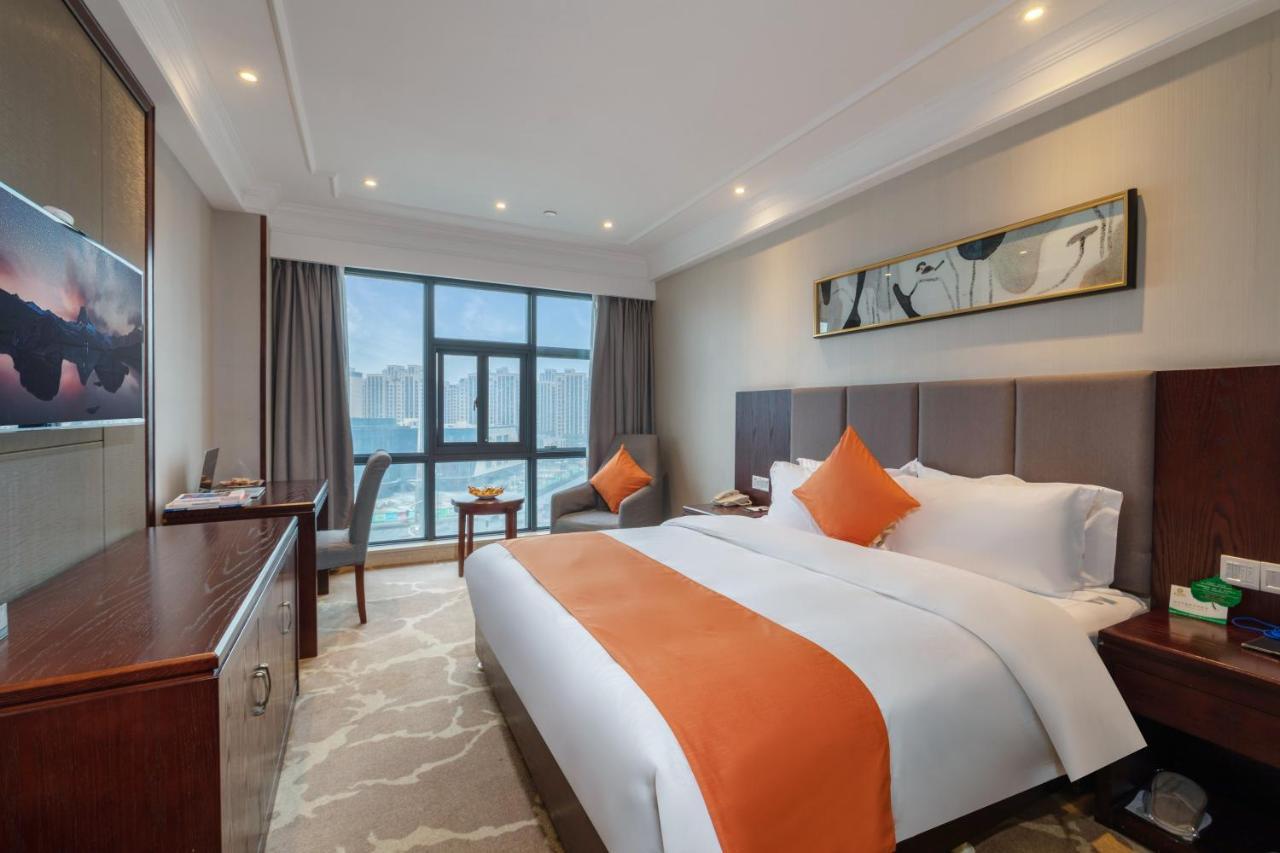 Huzhou Wealth Hotel Buitenkant foto